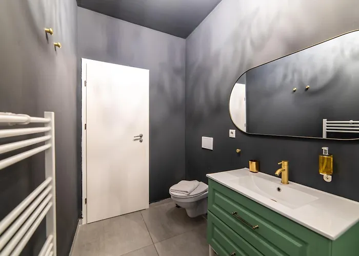 Zero בית הארחה 3*